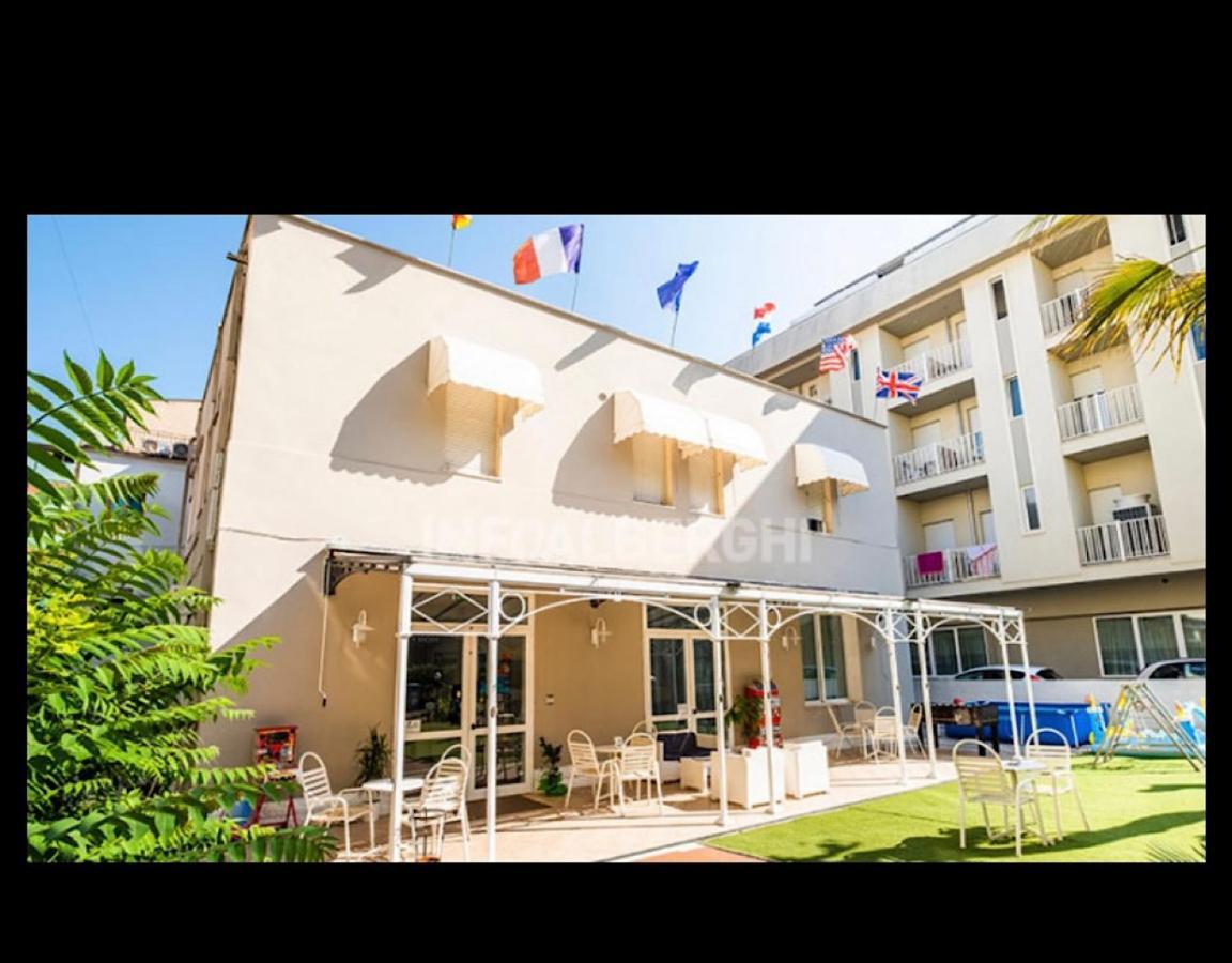 Hotel Silvana Beach Rimini Exterior photo