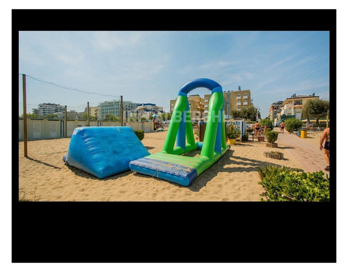Hotel Silvana Beach Rimini Exterior photo